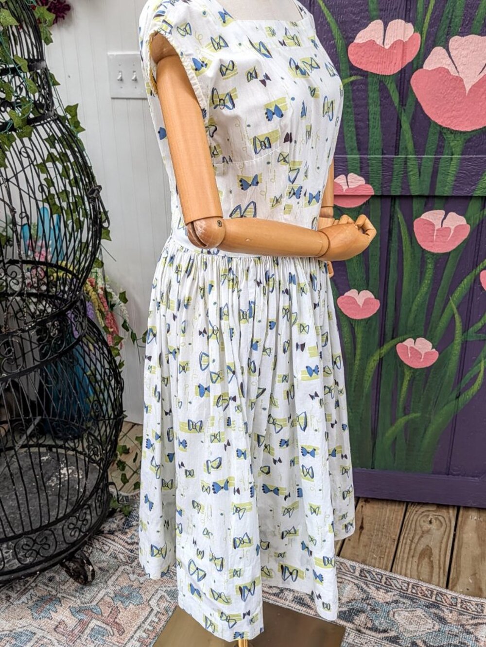 Vintage 1950's Mid-Century Bow Print Fit n Flare Sundress, Handmade - Picture 2 of 15